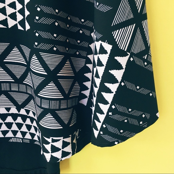 Geometric print Tank - Picture 6 of 6